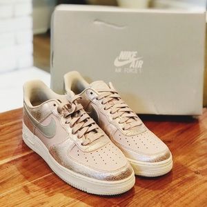 Nike Women's Air Force 1 ' 07 Prm Basketball Shoe